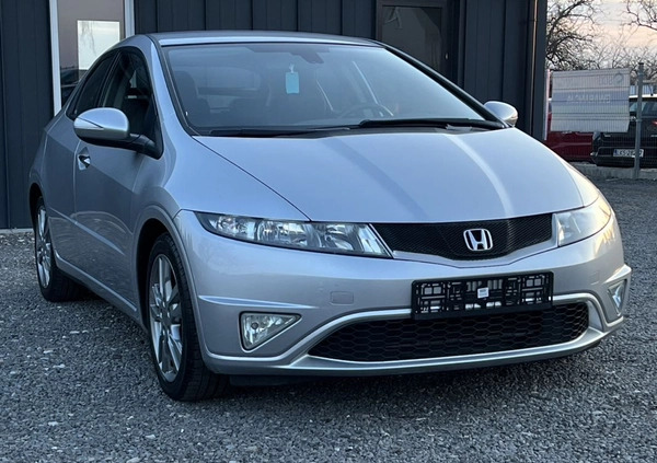 Honda Civic cena 27900 przebieg: 209000, rok produkcji 2011 z Jastrowie małe 407